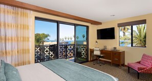 Minibar, caja de seguridad en la habitación y cortinas blackout