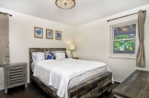 4 bedrooms, in-room safe, iron/ironing board, travel cot