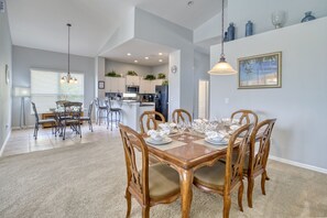 Dining - Home Is Where The Pool Is - NEW Pool Home (Davenport)