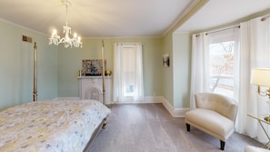 3 chambres, fer et planche à repasser, Wi-Fi gratuit, draps fournis