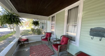 Prestige-1850 Inn-Vue sur Rue-Maison-Salle de bain privée séparée