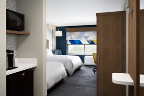 In-room safe, soundproofing, free WiFi, bed sheets - Holiday Inn Express White Marsh by IHG (White Marsh)