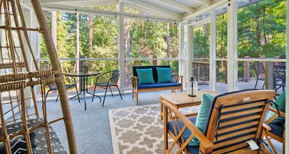 4br, private dock, pet friendly close to shopping and restaurants