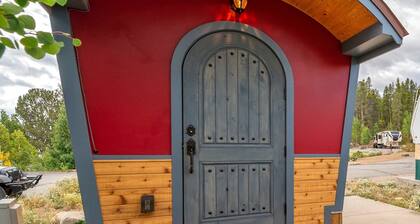 ☆ Magical Gypsy Wagon ☆ Unique Mountain Getaway