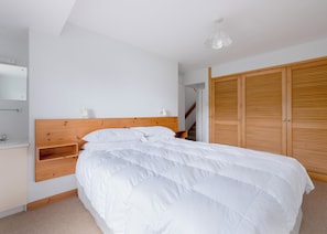 Cottage | Individually decorated, individually furnished, free WiFi