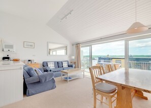 Cottage | Living area - Slipway 7 (Wadebridge)