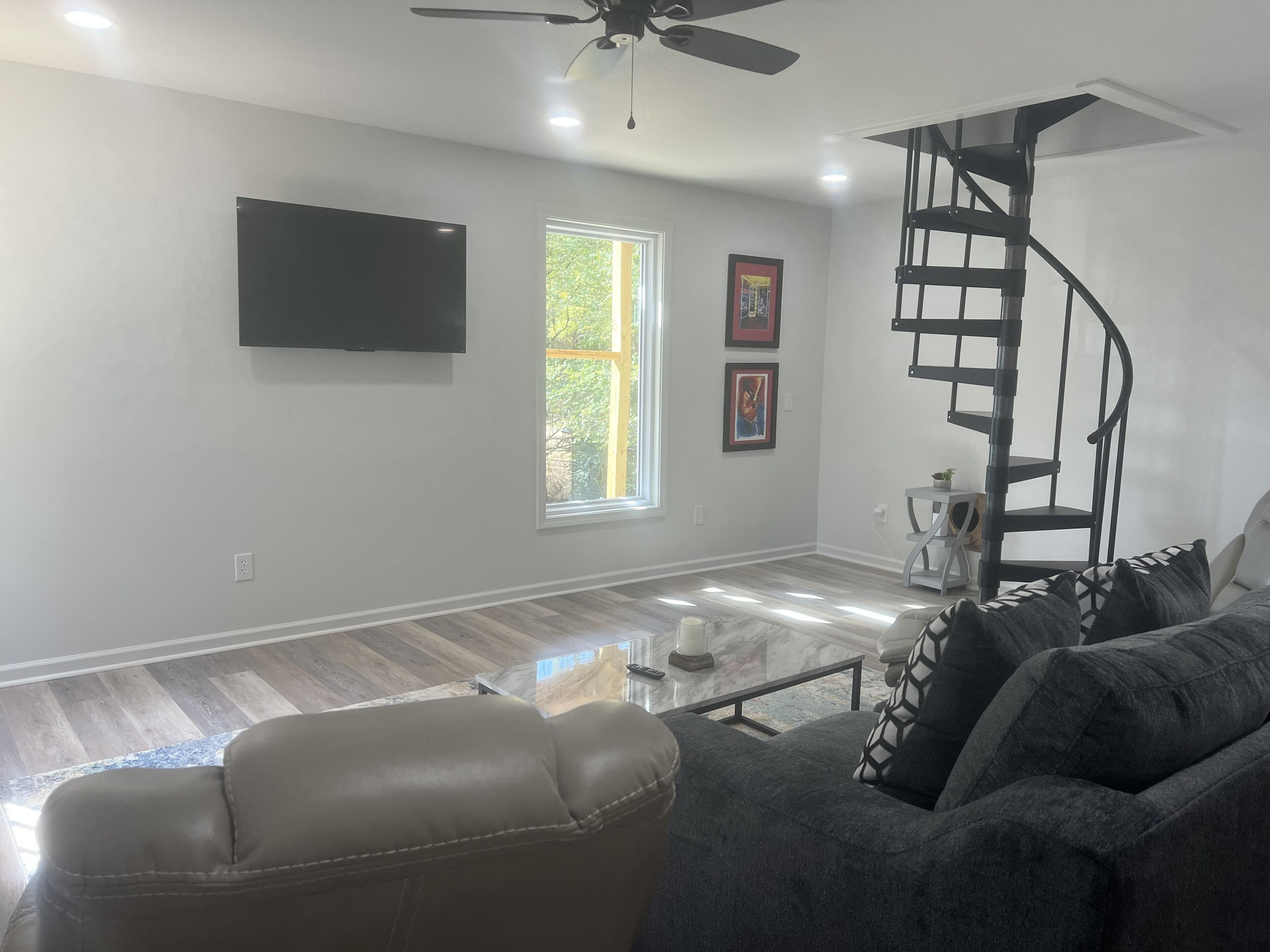 TV connectée, cheminée