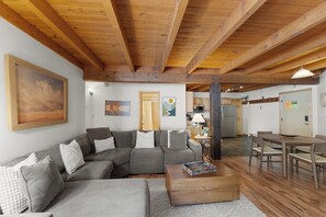 Apartment (2 Bedrooms) | Exterior - Treehouse #107, Building G by Summit County Mountain Retreats (Silverthorne)