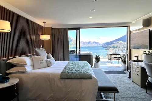 Eagles Nest | Egyptian cotton sheets, premium bedding, down comforters, pillowtop beds