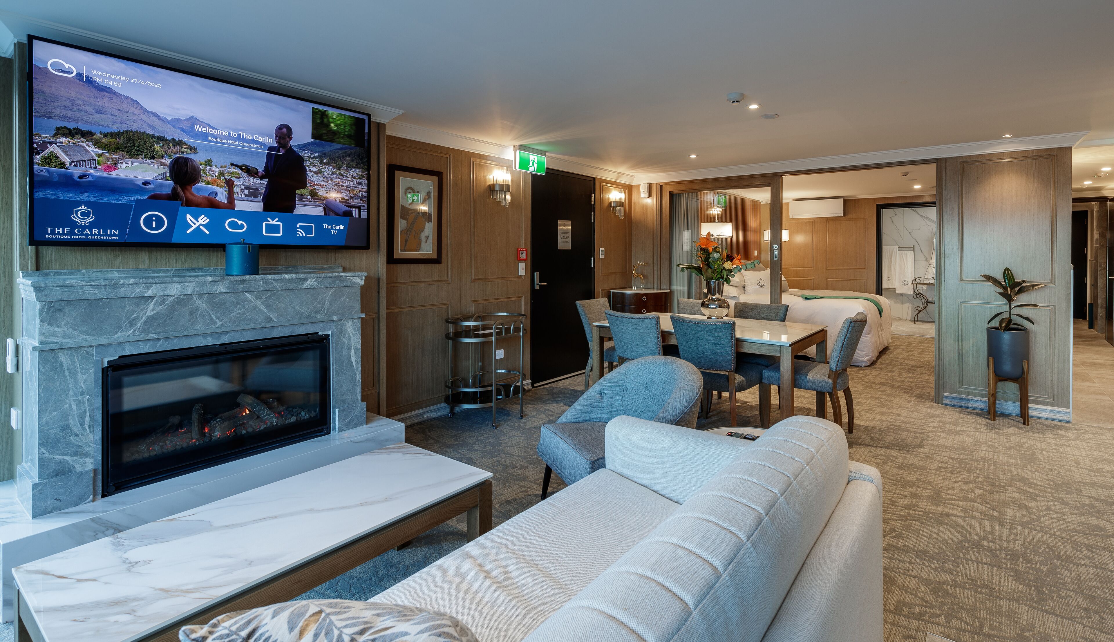 Bayview Suite | Living area