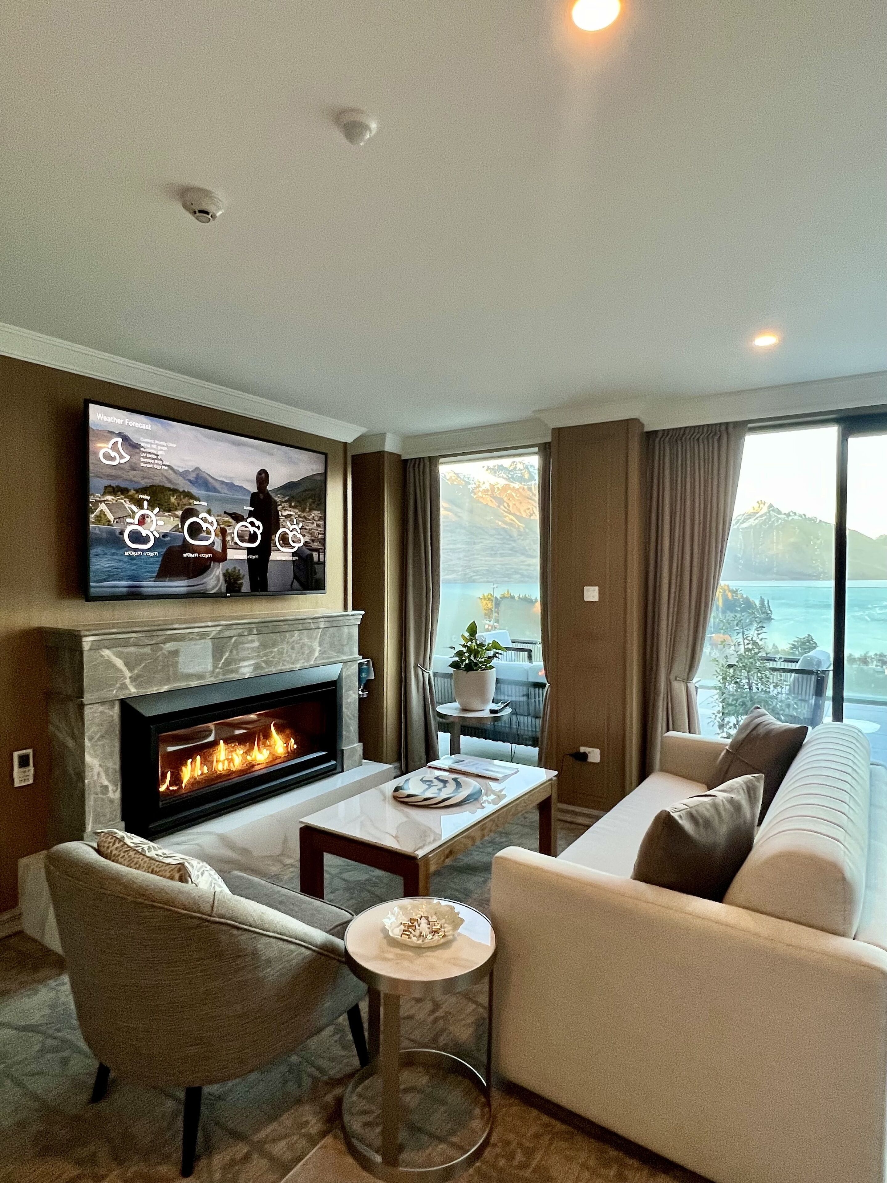 Eagles Nest | Oppholdsområde | Smart-TV og peis