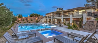 ༄ vegas saltwater - Resort Pool, Hot Tub on ½ Acre