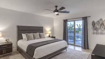 5 bedrooms, desk, iron/ironing board, travel crib