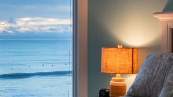 3 bedrooms, iron/ironing board, travel crib, free WiFi