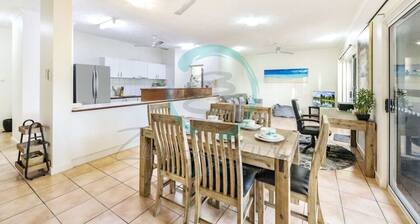 Nightcliff Foreshore: Pool ~ Outdoor Dining ~ BBQ