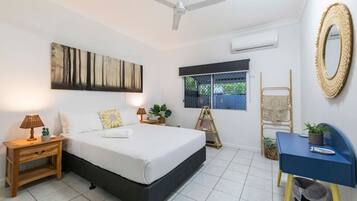 2 bedrooms, desk, iron/ironing board, travel cot