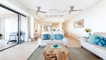 تلفزيون، كُتُب، ستيريو