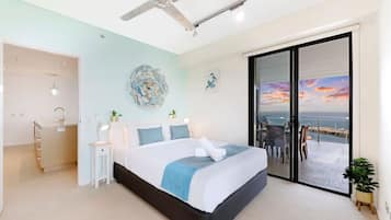 3 bedrooms, desk, iron/ironing board, travel crib