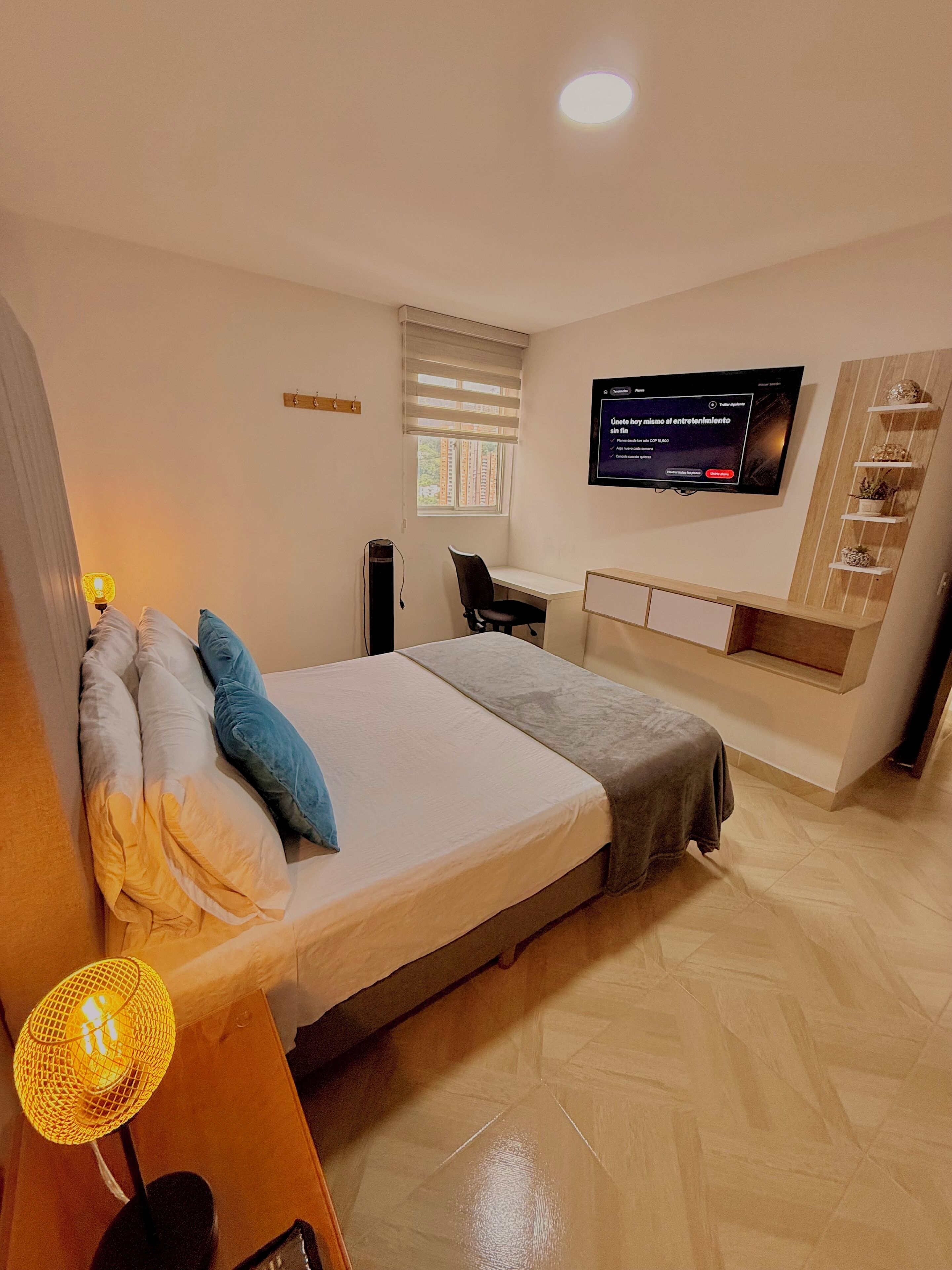 2 bedrooms, desk, iron/ironing board, free WiFi