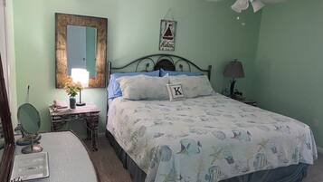 1 bedroom, desk, iron/ironing board, free WiFi