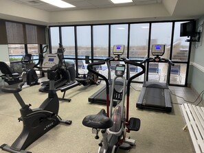 Fitness facility - Romantic One-bedroom Condo in Orange Beach - Beautiful Gulf-front Views. (Orange Beach)