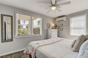 2 bedrooms, desk, iron/ironing board, travel crib - South Beach Cabana Down | Patio | Pool | Across Street from Beach (Fernandina Beach)