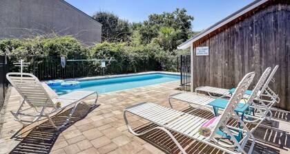 South Beach Cabana Down | Patio | Pool | Across Street from Beach