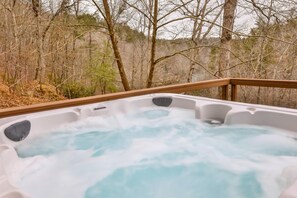 مغطس سبا خارجي