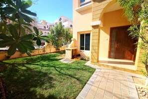 Exterior detail - An Eco-friendly Villa in middle of JVC, Dubai (Dubai)