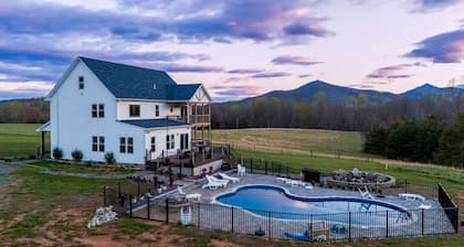 NEW! Secluded Farmhouse + Solar Heated Pool + Firepit