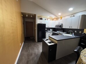 Fridge, microwave, oven, stovetop - Private Apartment Near UBS Arena &JFK (Elmont)