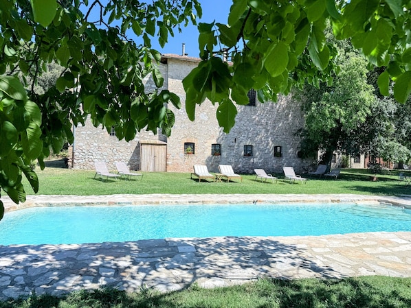Piscine extérieure