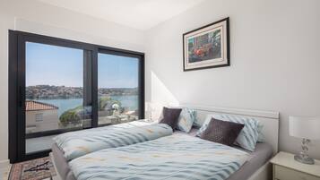 4 Schlafzimmer, Zimmersafe, Bügeleisen/Bügelbrett, kostenloses WLAN