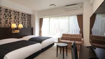 Mörkläggningsgardiner, gratis wi-fi och sängkläder