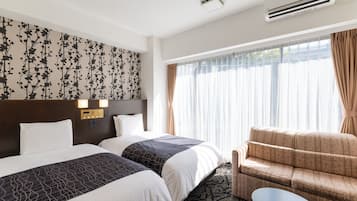 Cortinas blackout, Wi-Fi de cortesia, roupa de cama