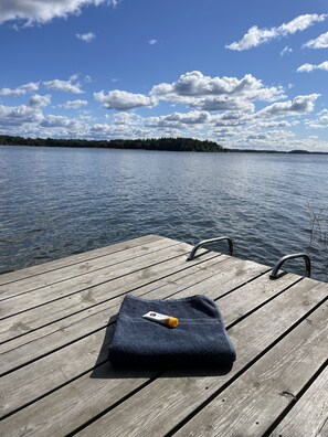 Property grounds - ☀Relax Lake Oasis | ♛Jacuzzi | View | Private Pier (Stockholms län)