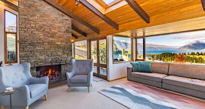 Hill Haven - walk to town!