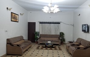 Lobby - Hotel Executive Lodge (Karachi)