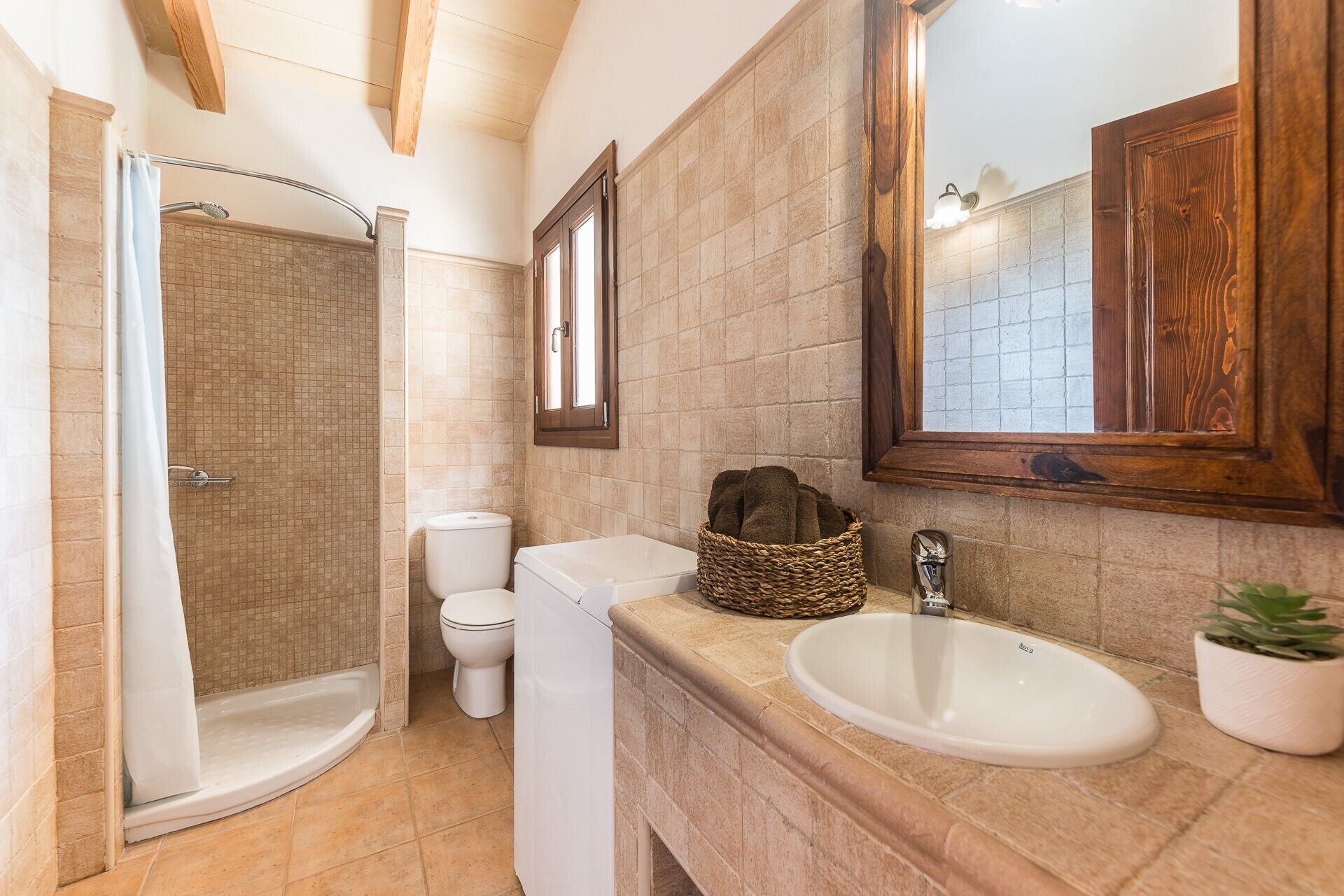 浴缸、風筒、提供毛巾