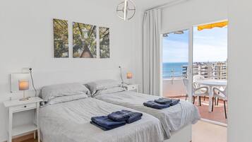 1 slaapkamer, een strijkplank/strijkijzer, gratis wifi, beddengoed