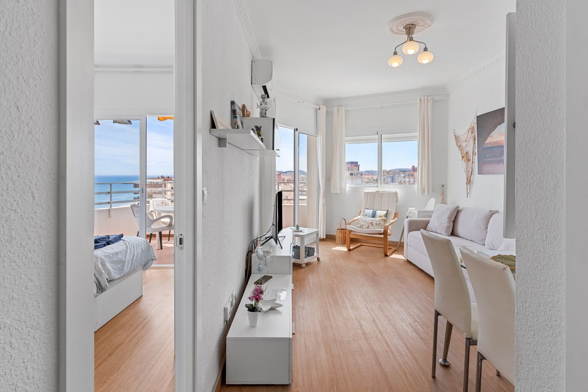 1 dormitorio, tabla de planchar con plancha, wifi gratis y ropa de cama