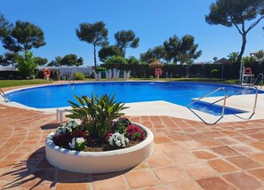 Pool - Apartment Miraflores with Sea View, Outdoor Pool, Garden, A/C & Wi-Fi (Mijas Costa)