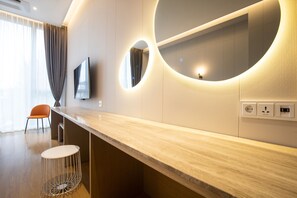 Tremannsrom | Safe på rommet, individuelt dekorert, individuelt innredet og sengetøy