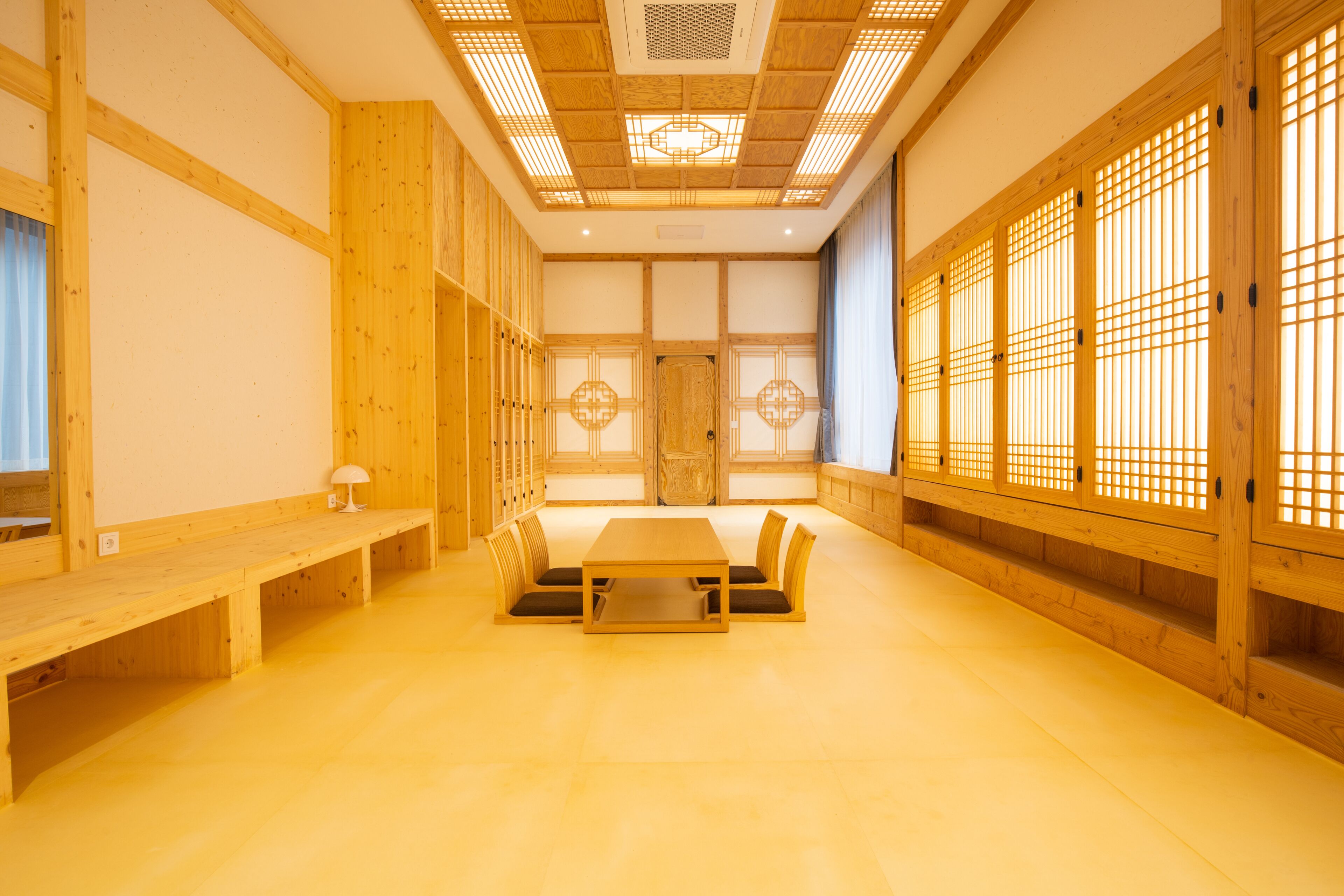 standard suite | in-room safe, individually decorated, individually furnished, bed sheets