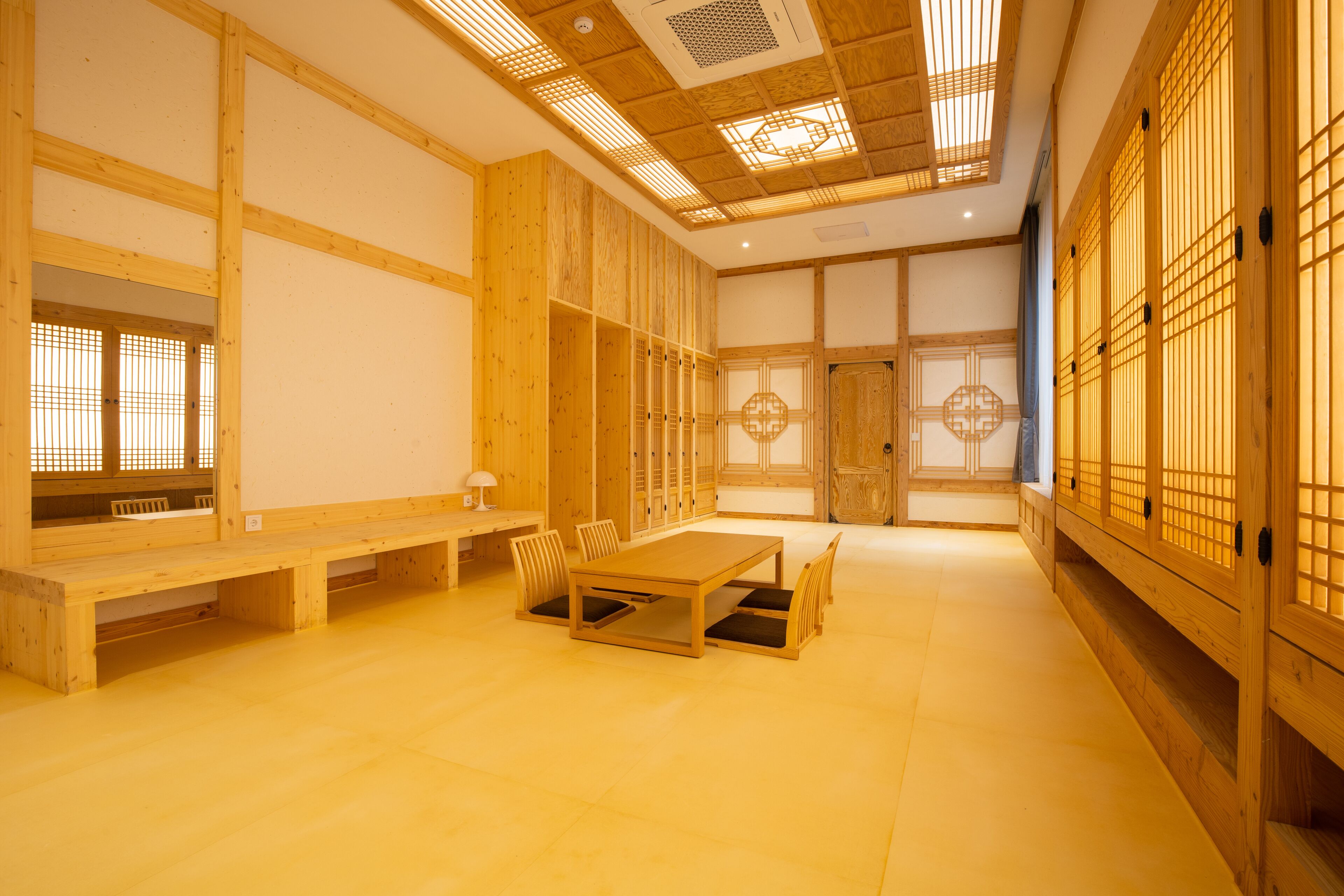 standard suite | in-room safe, individually decorated, individually furnished, bed sheets