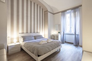 3 bedrooms, WiFi - Liberty House (Roma)