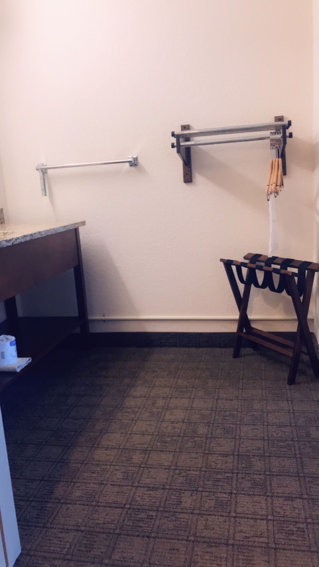 rainfall showerhead, hair dryer, towels