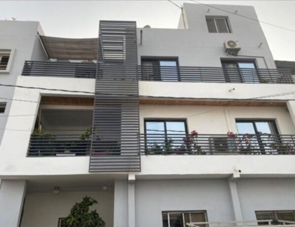 Exterior detail - Beautiful bright apartment in Dakar (Dakar)