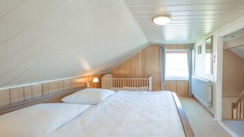 3 Schlafzimmer, Bügeleisen/Bügelbrett, Reisekinderbett, kostenloses WLAN
