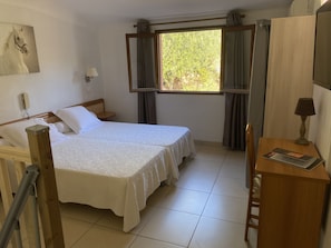 2 Schlafzimmer, Bügeleisen/Bügelbrett, kostenloses WLAN, Bettwäsche